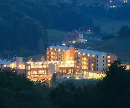 Life Loipersdorf 호텔 4*